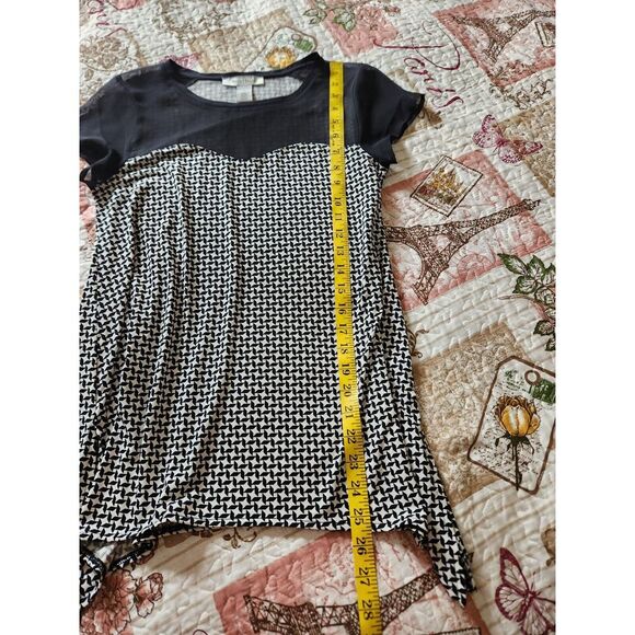 White House Black Market Asymmetrical Tunic Top  Geometric Print Blouse Size‎ XS - Picture 5 of 8